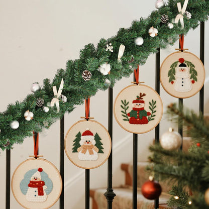 HioHa Christmas Garland 9ft Artificial Pine Garland with Pine Cones Berries for Holiday Indoor Outdoor Decor